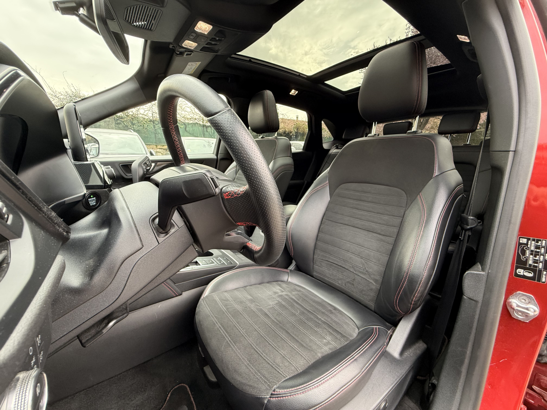Ford Kuga — 12