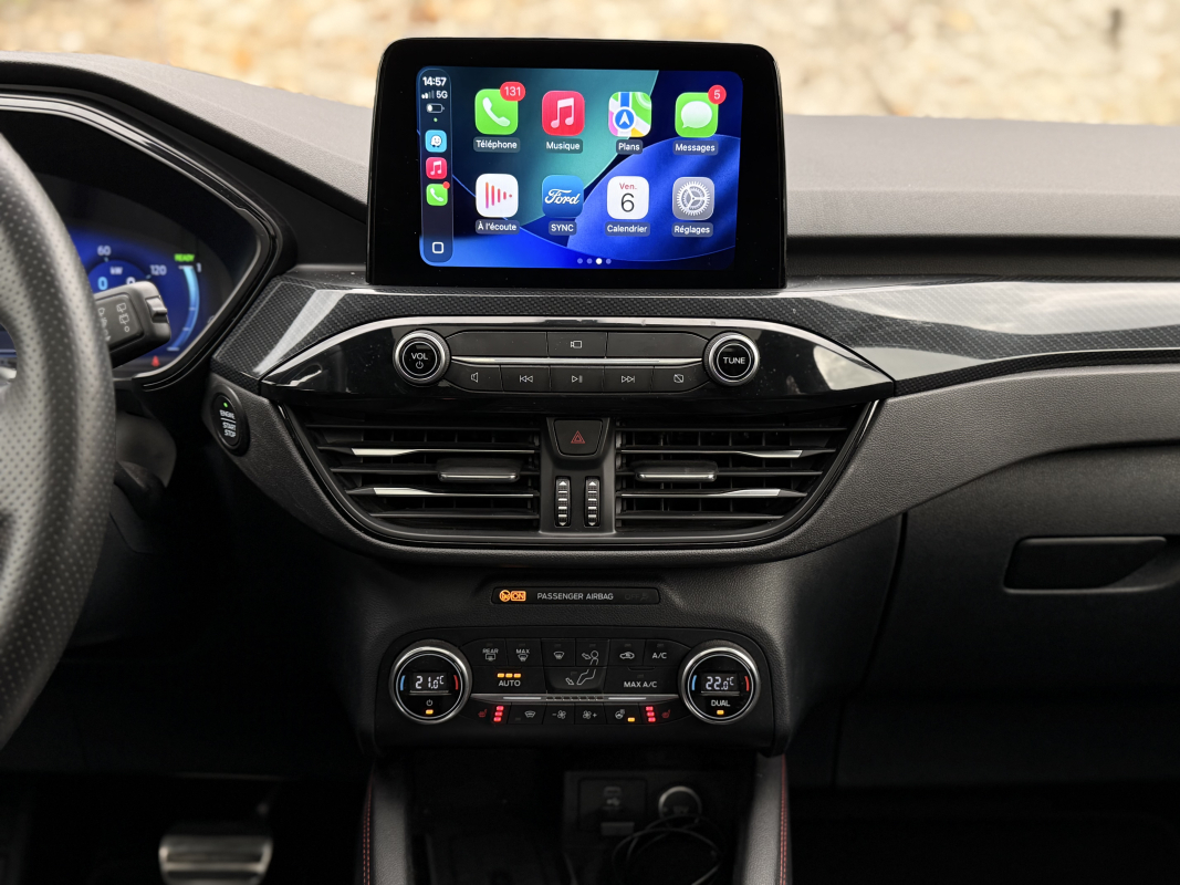 Ford Kuga — 18