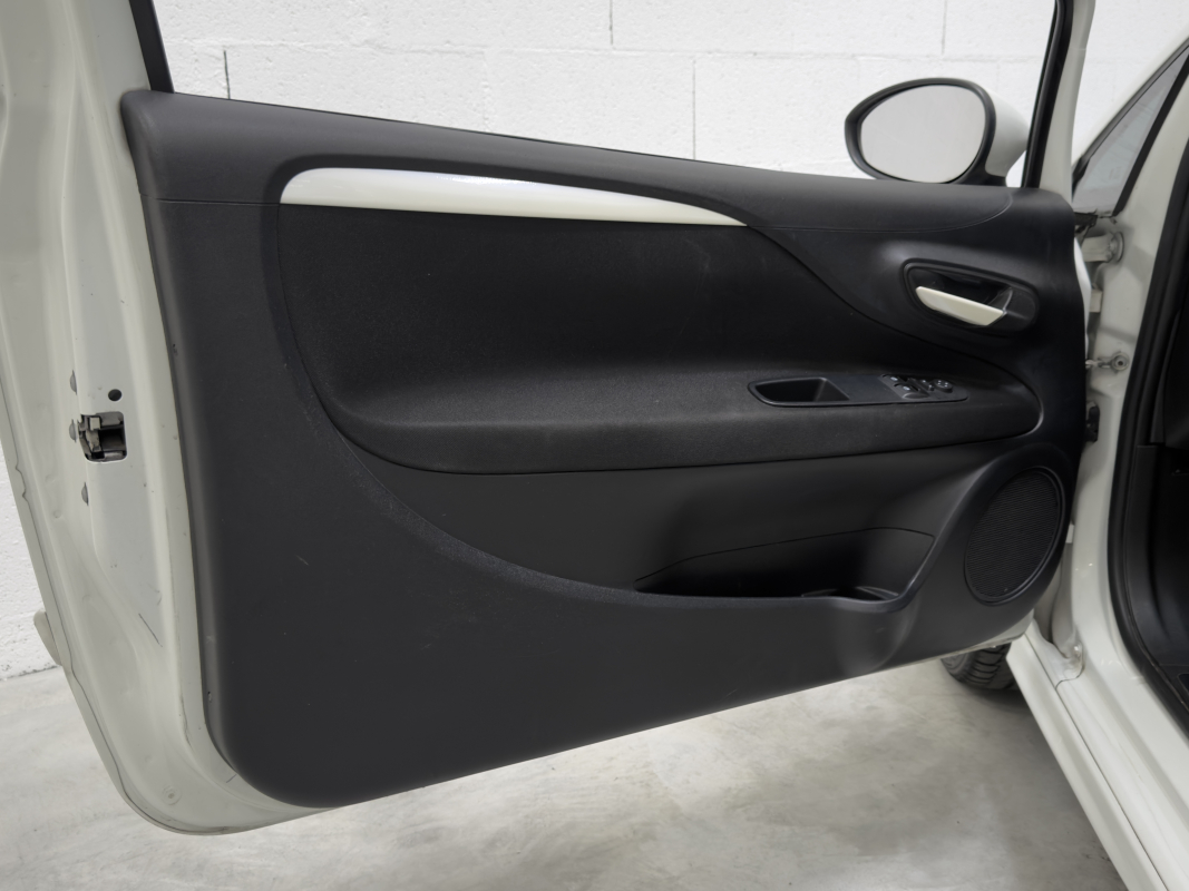Fiat Punto — 23
