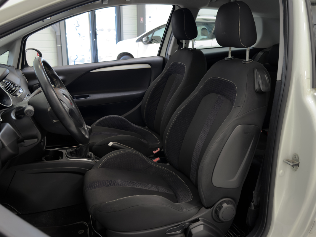 Fiat Punto — 12