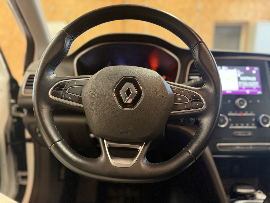 Renault Megane — 10