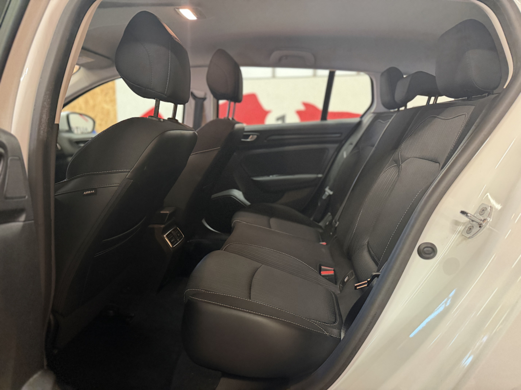 Renault Megane — 14