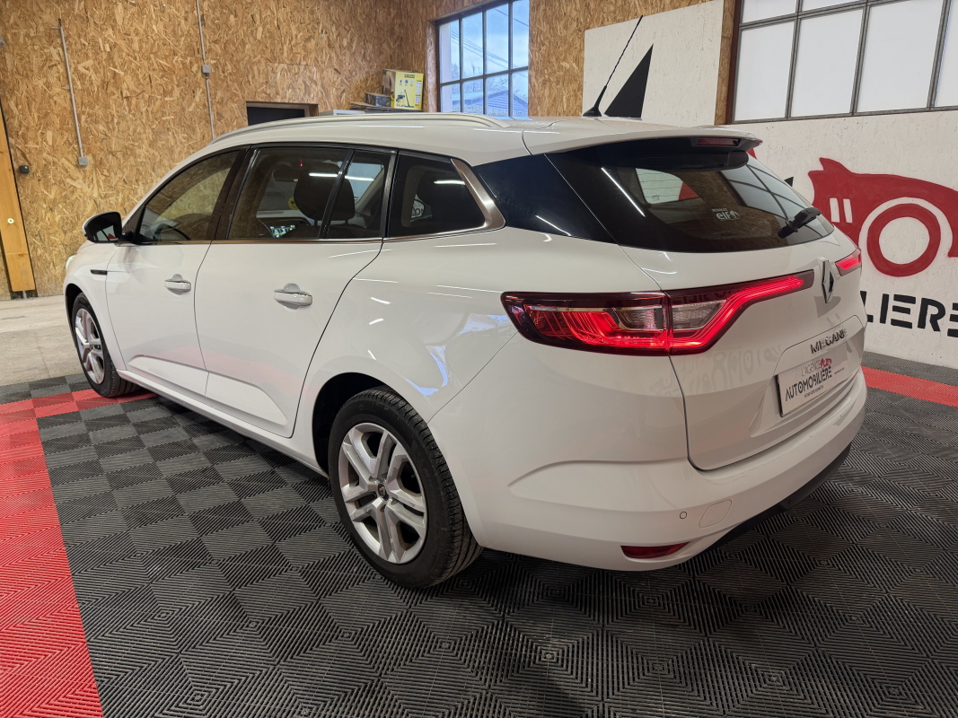 Renault Megane — 2