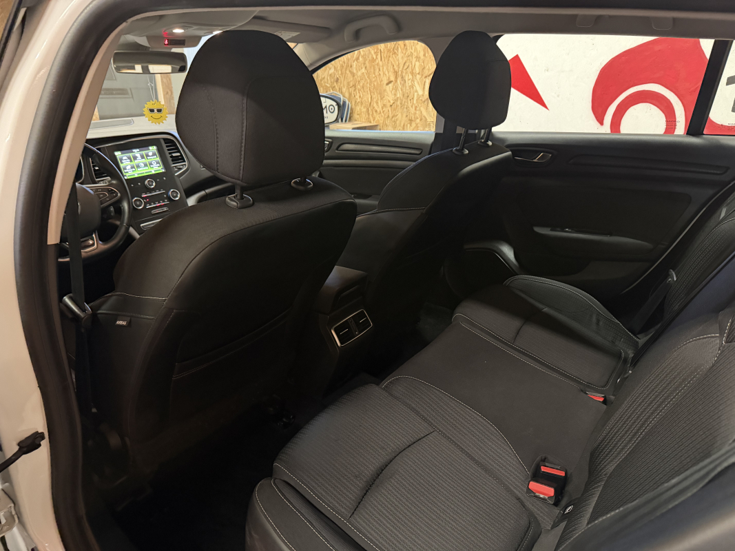Renault Megane — 15