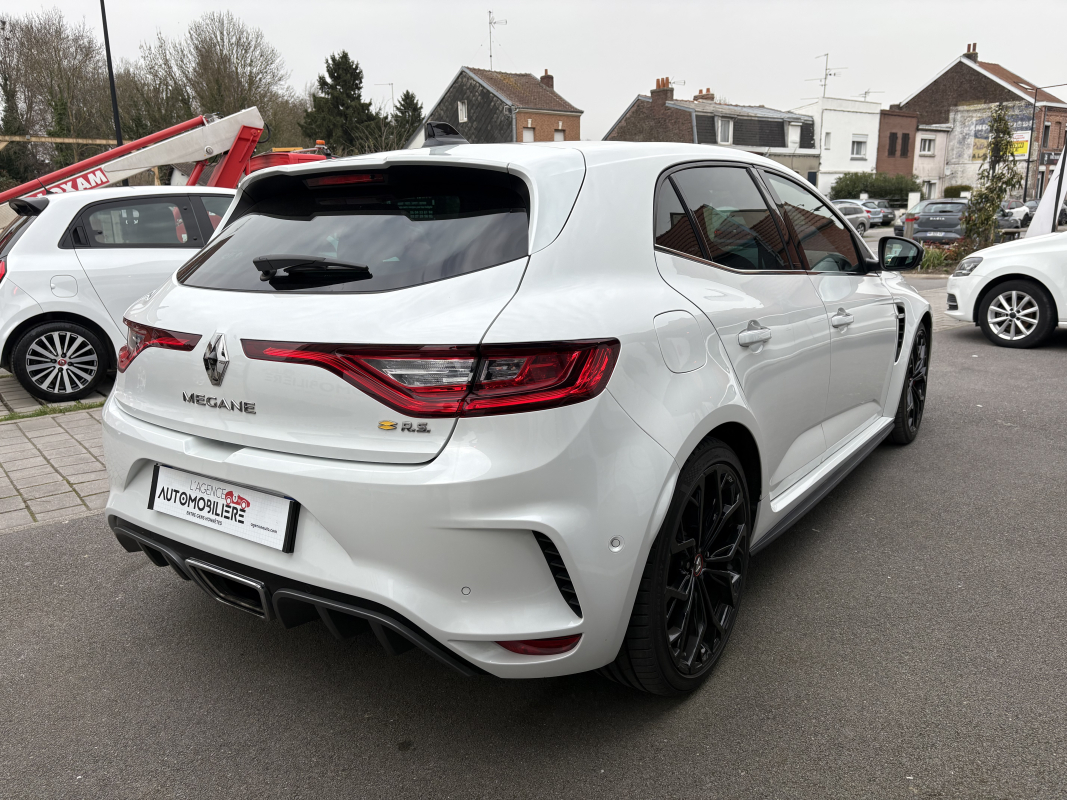 Renault Megane — 5