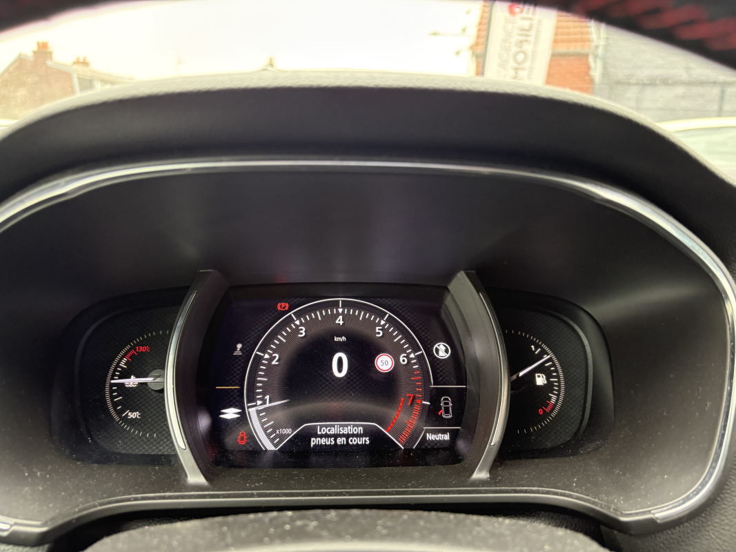 Renault Megane — 19