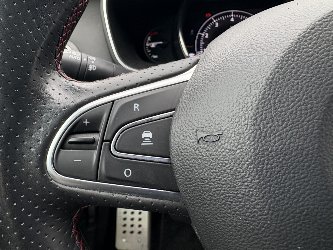 Renault Megane — 32