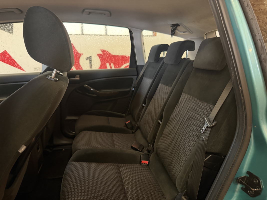 Ford Focus — 15