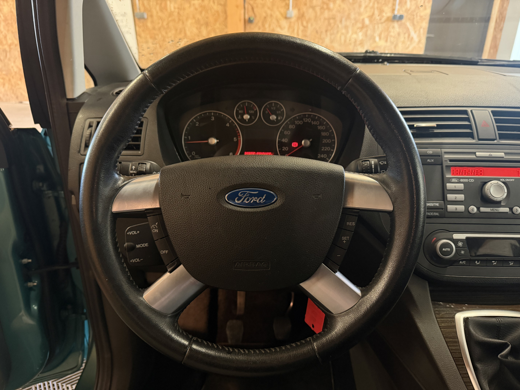 Ford Focus — 10