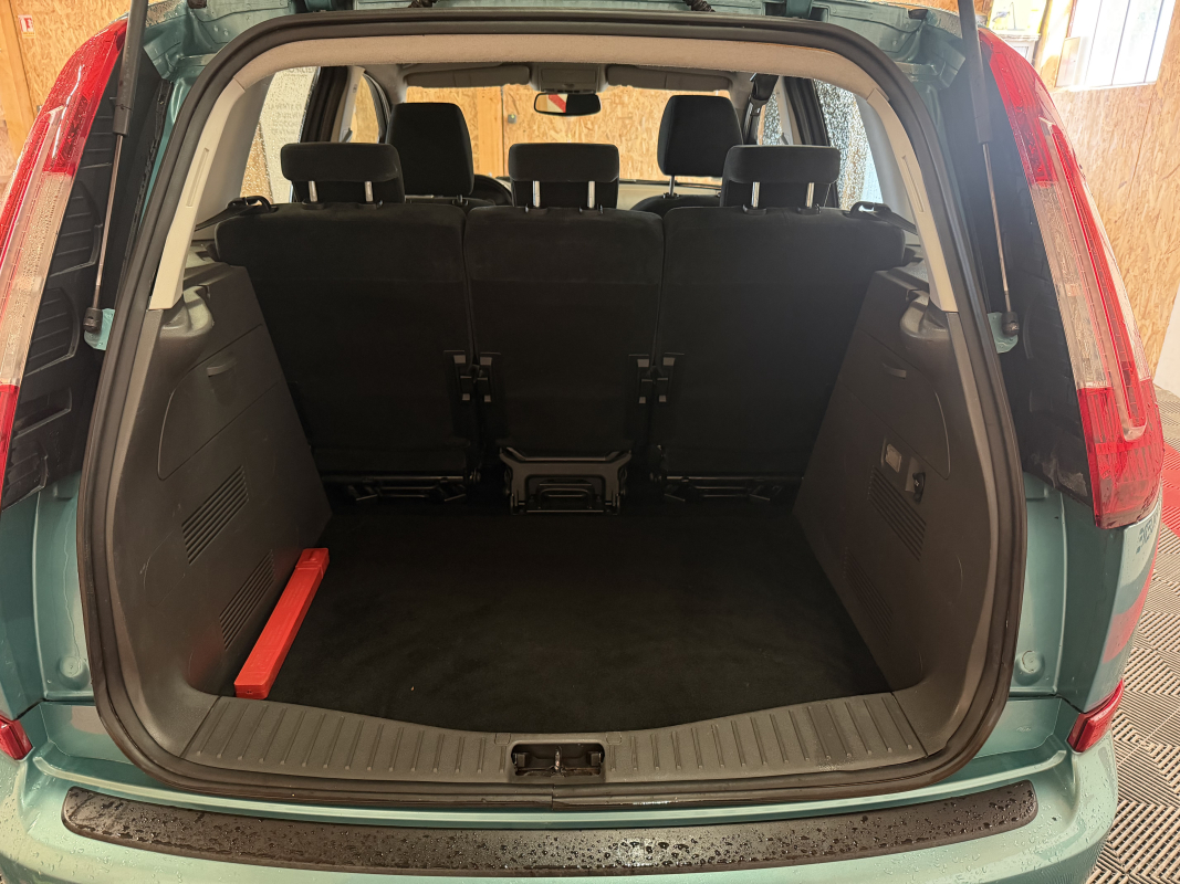Ford Focus — 20