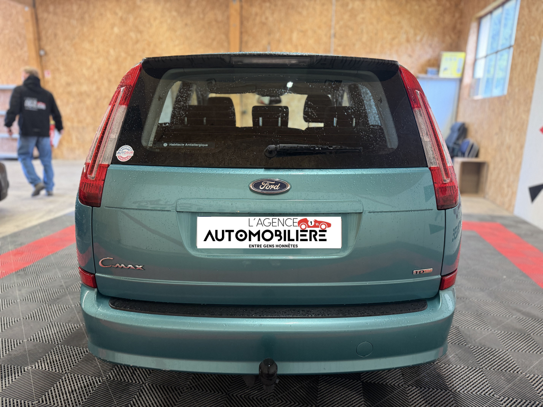 Ford Focus — 4
