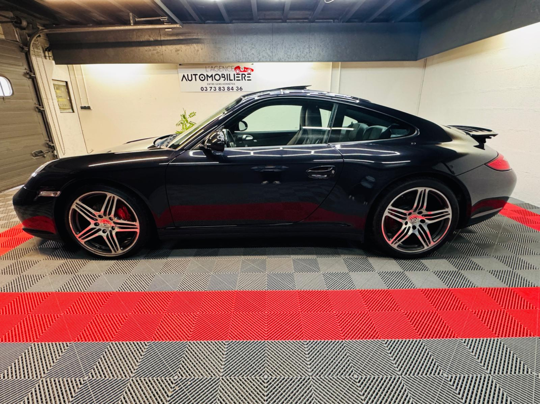 Porsche 911 — 9