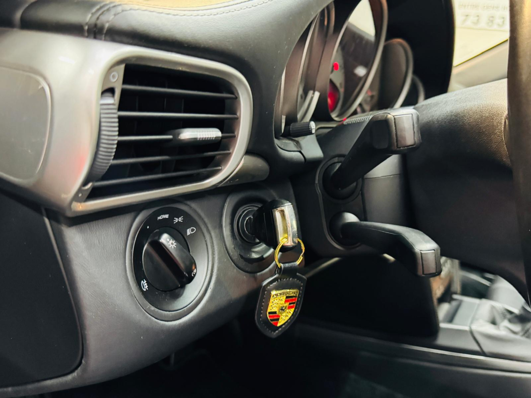 Porsche 911 — 16
