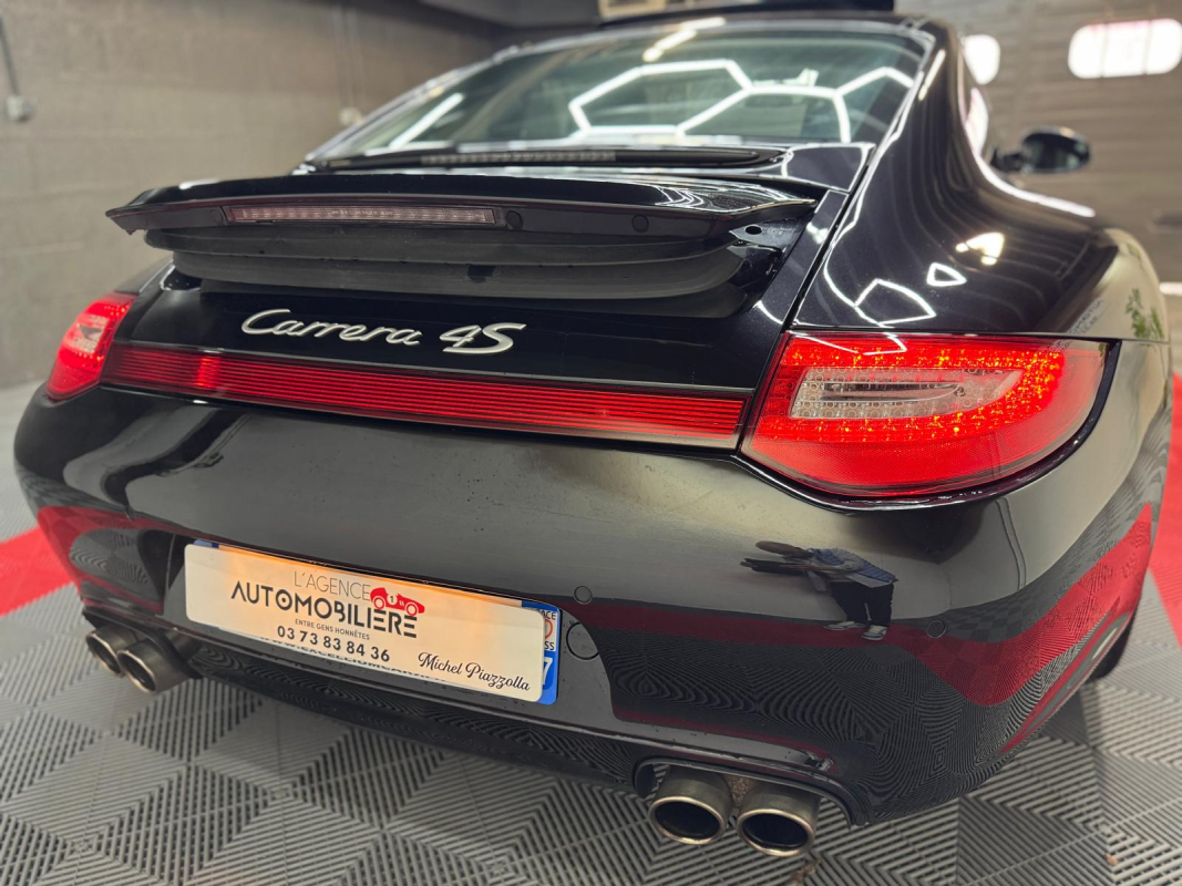 Porsche 911 — 6