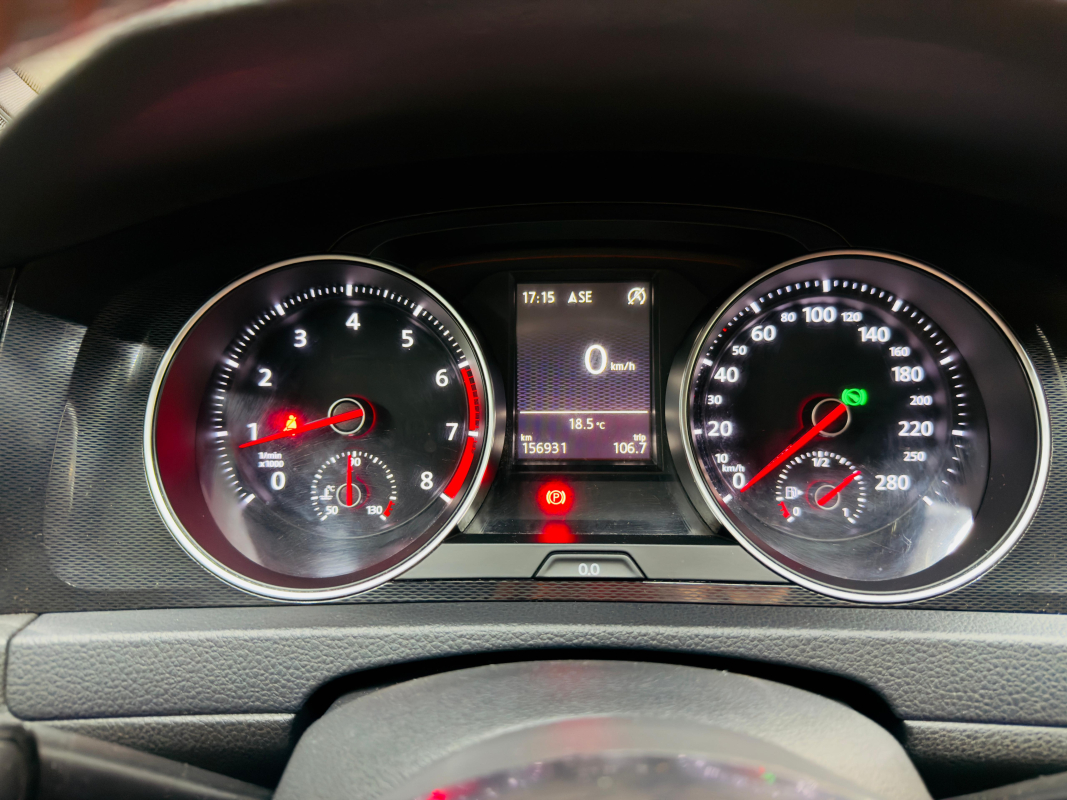Volkswagen Golf — 18
