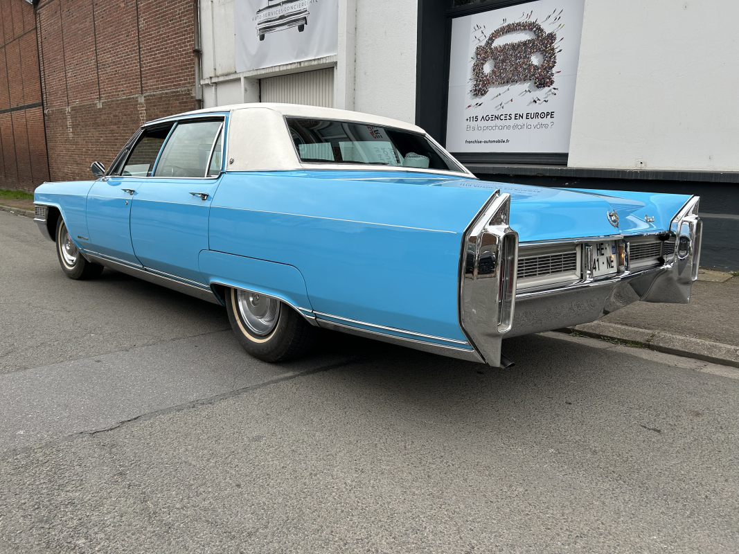 Cadillac Fleetwood — 4