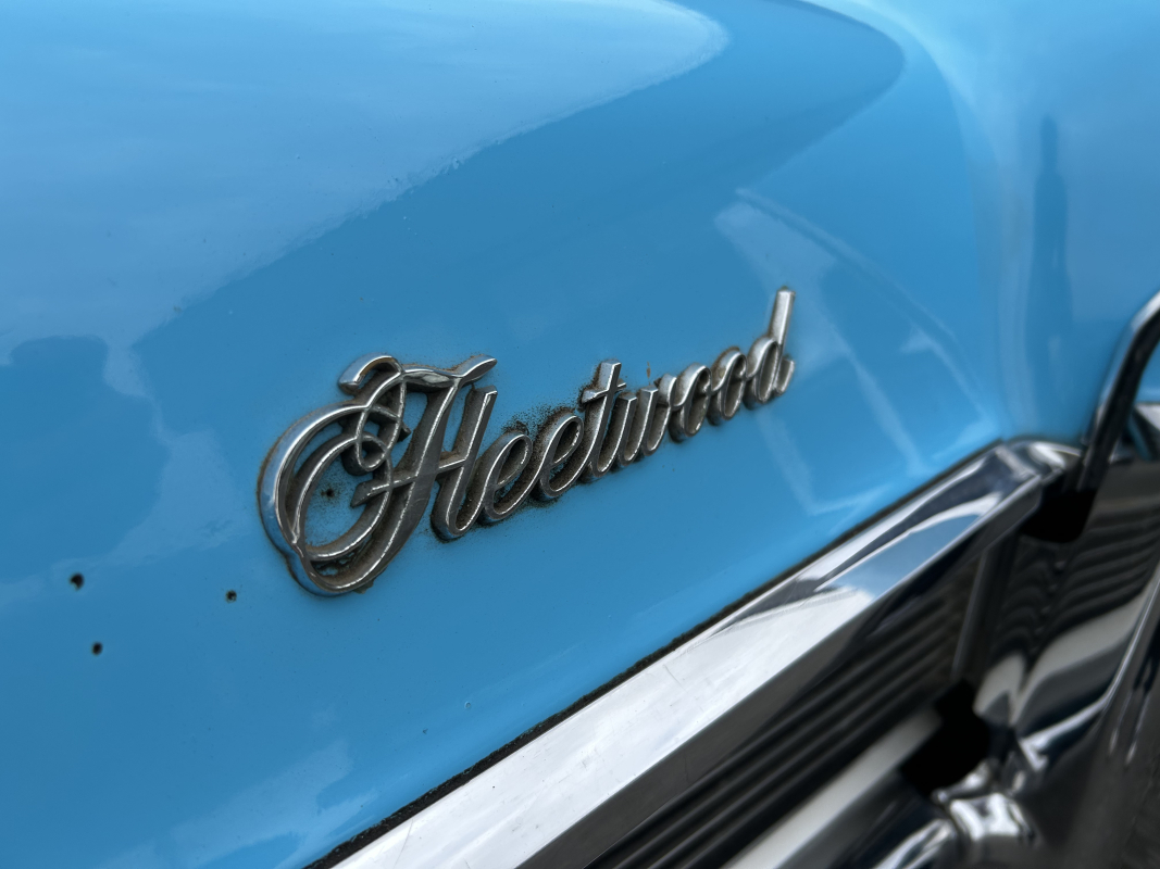 Cadillac Fleetwood — 35