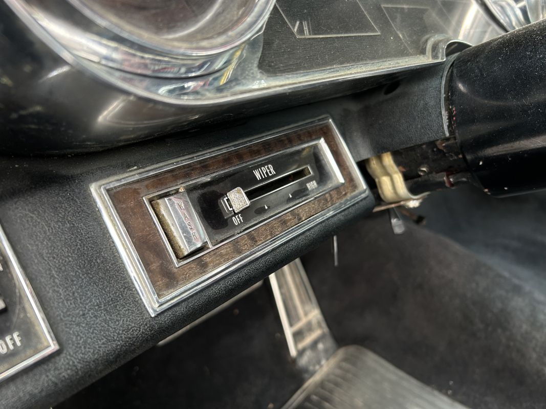 Cadillac Fleetwood — 17