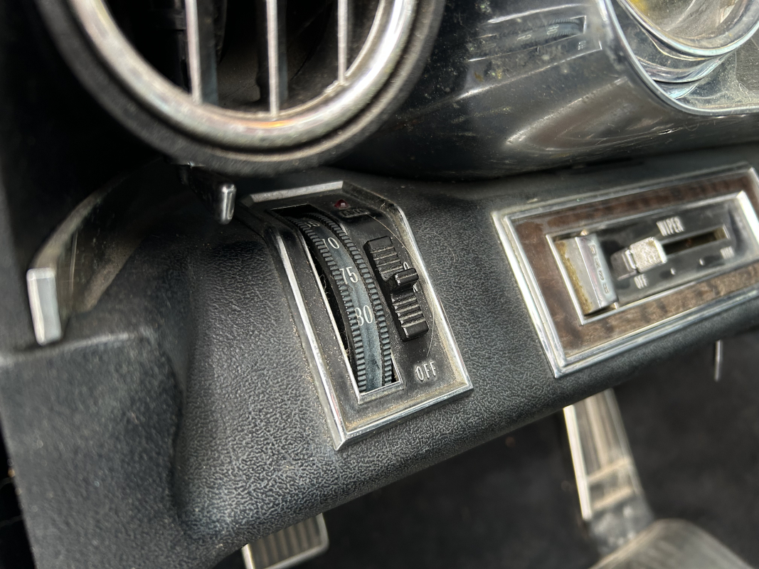 Cadillac Fleetwood — 16