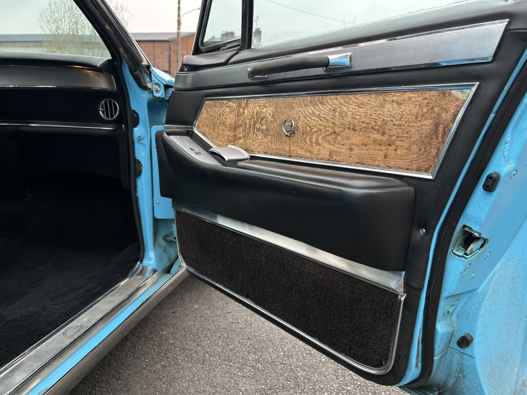 Cadillac Fleetwood — 23