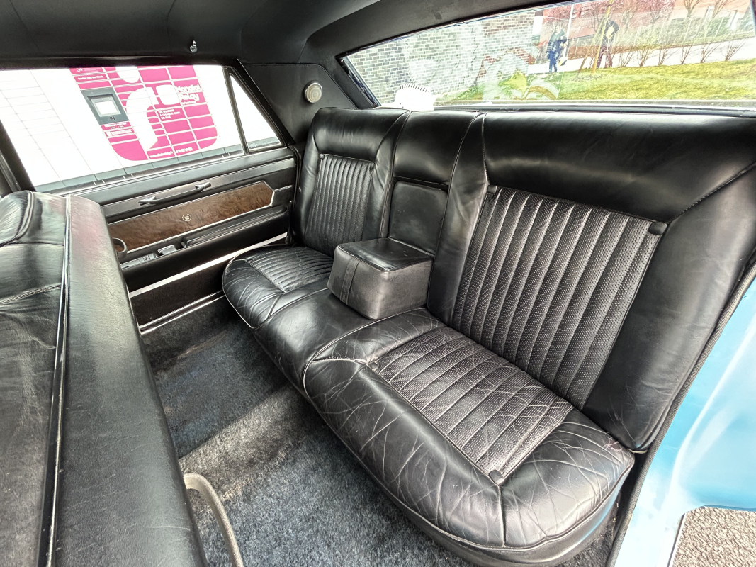 Cadillac Fleetwood — 32