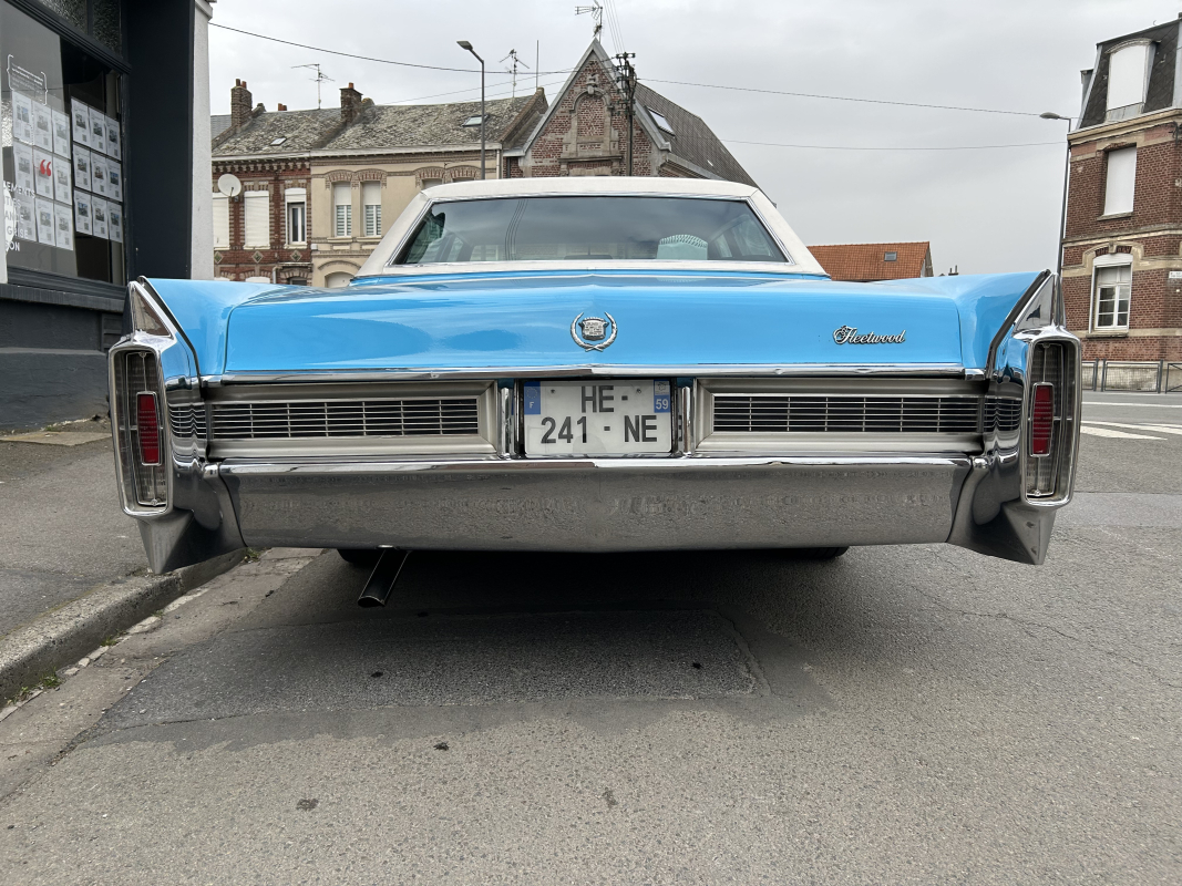 Cadillac Fleetwood — 5