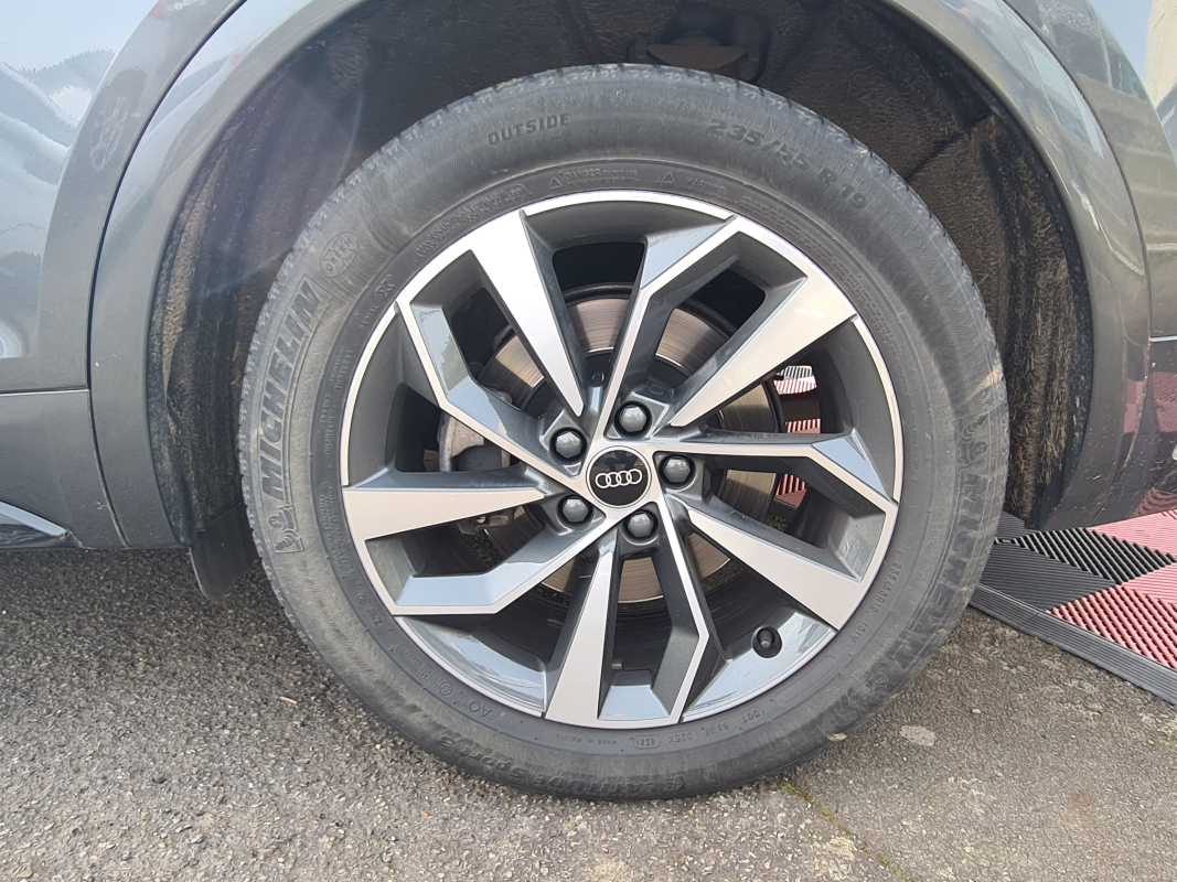 Audi Q5 — 34