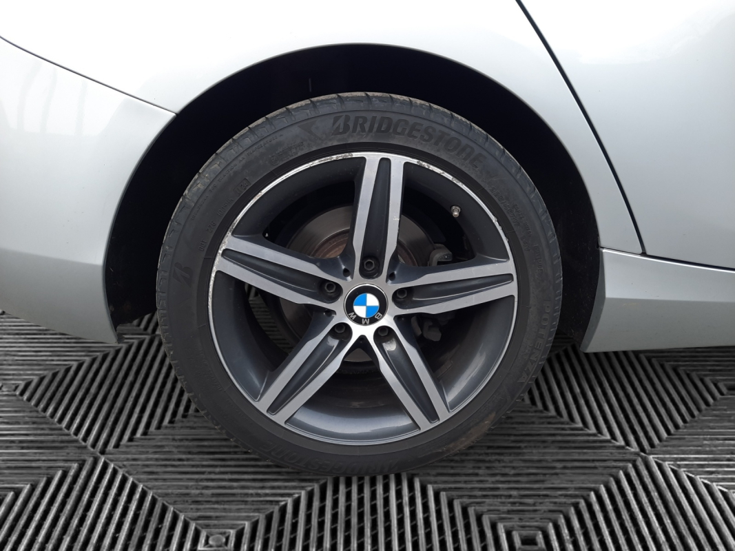 Bmw Série 1 — 30