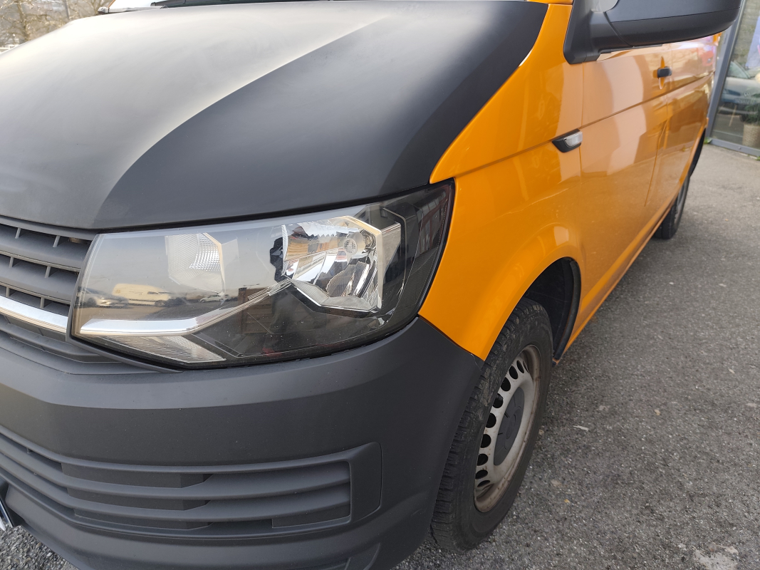 Volkswagen Transporter — 22