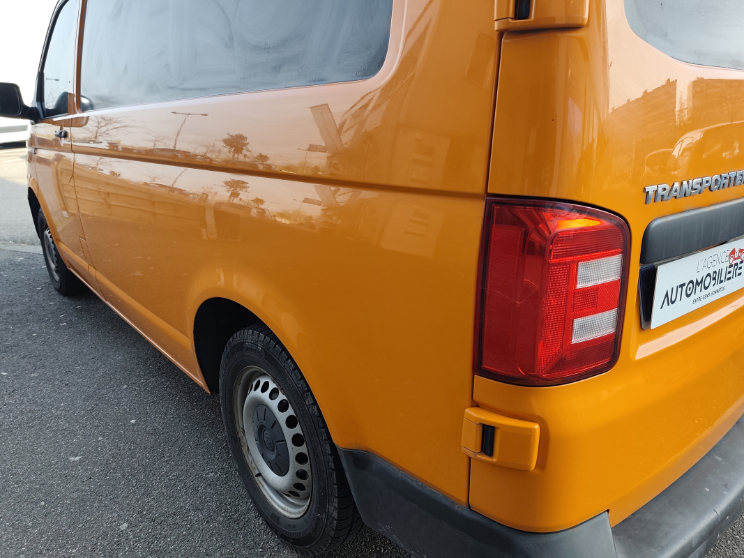 Volkswagen Transporter — 23