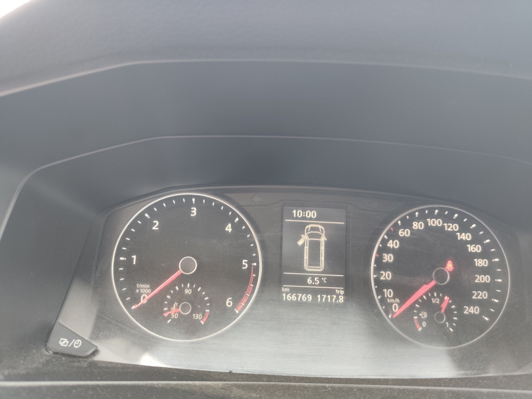 Volkswagen Transporter — 18