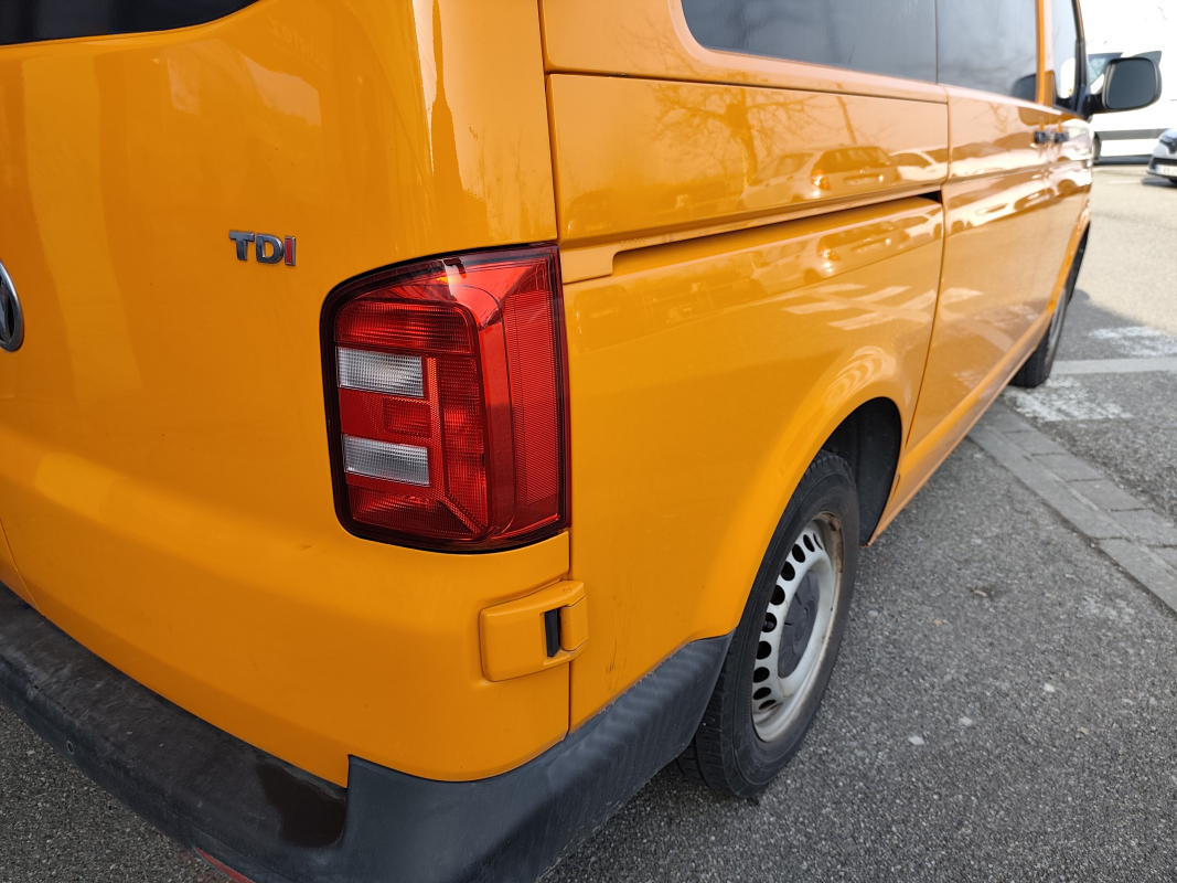 Volkswagen Transporter — 24