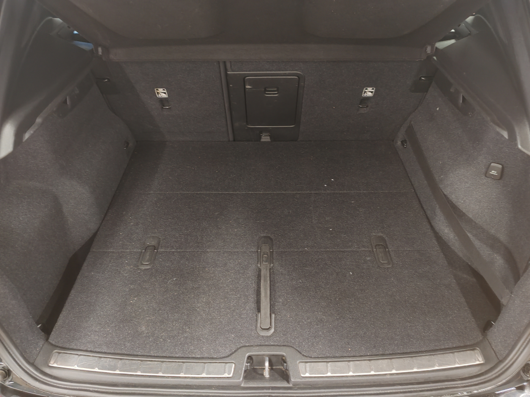 Volvo XC40 — 8