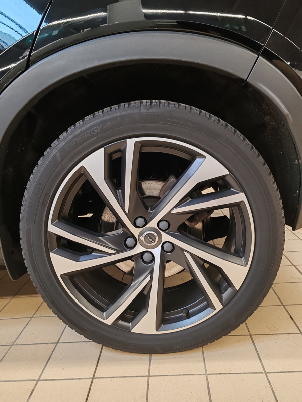 Volvo XC40 — 23