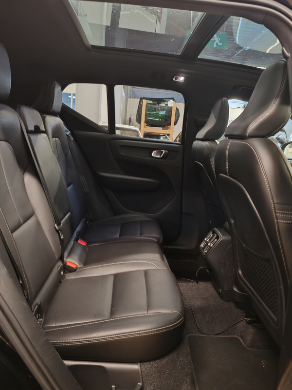 Volvo XC40 — 19
