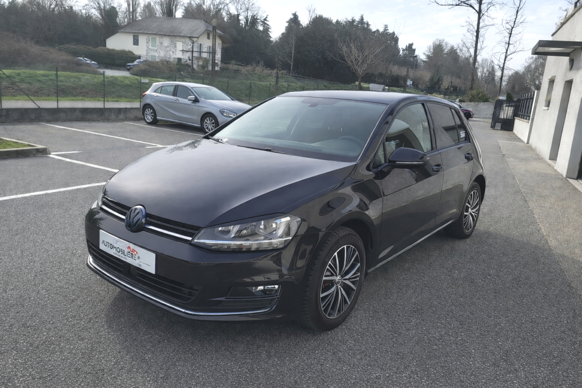 Volkswagen Golf — 7