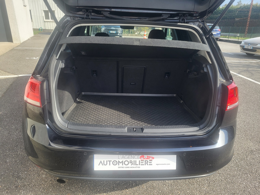 Volkswagen Golf — 22