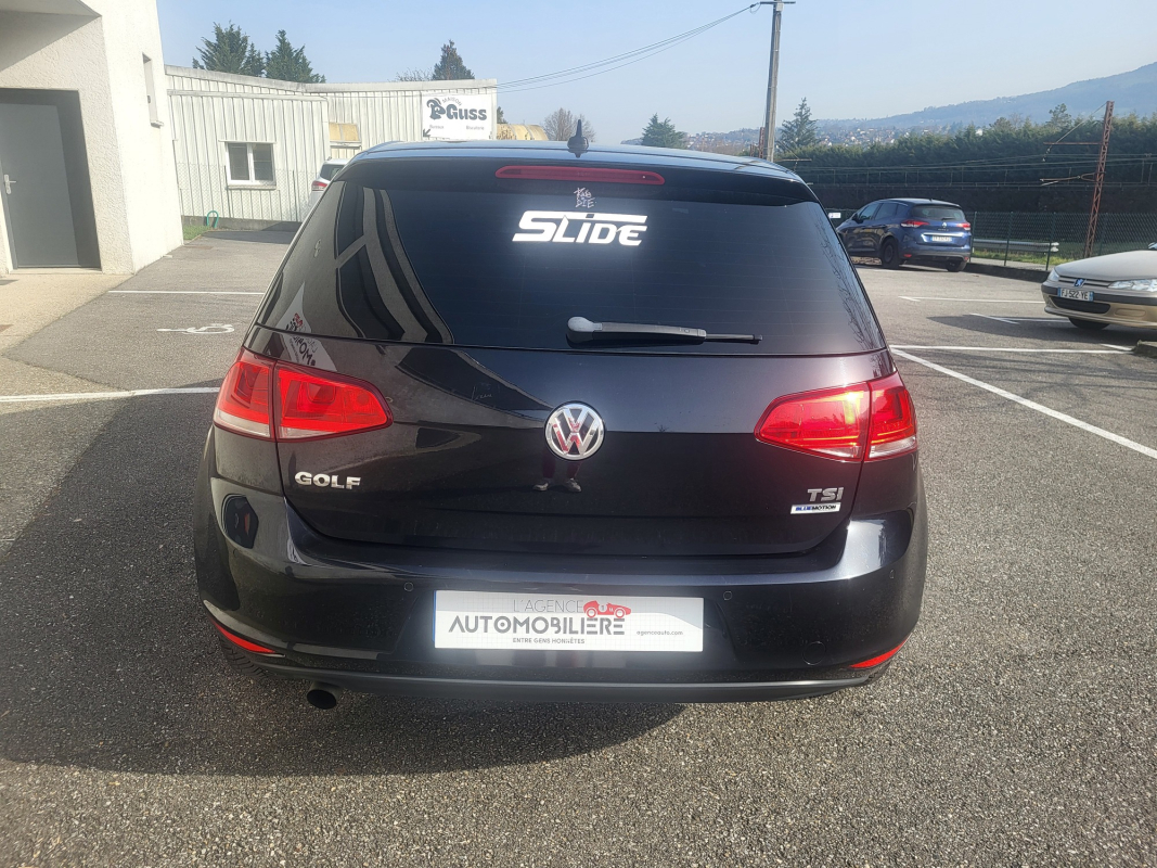 Volkswagen Golf — 4