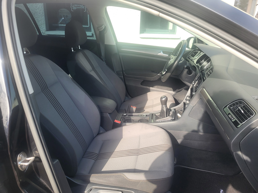 Volkswagen Golf — 16