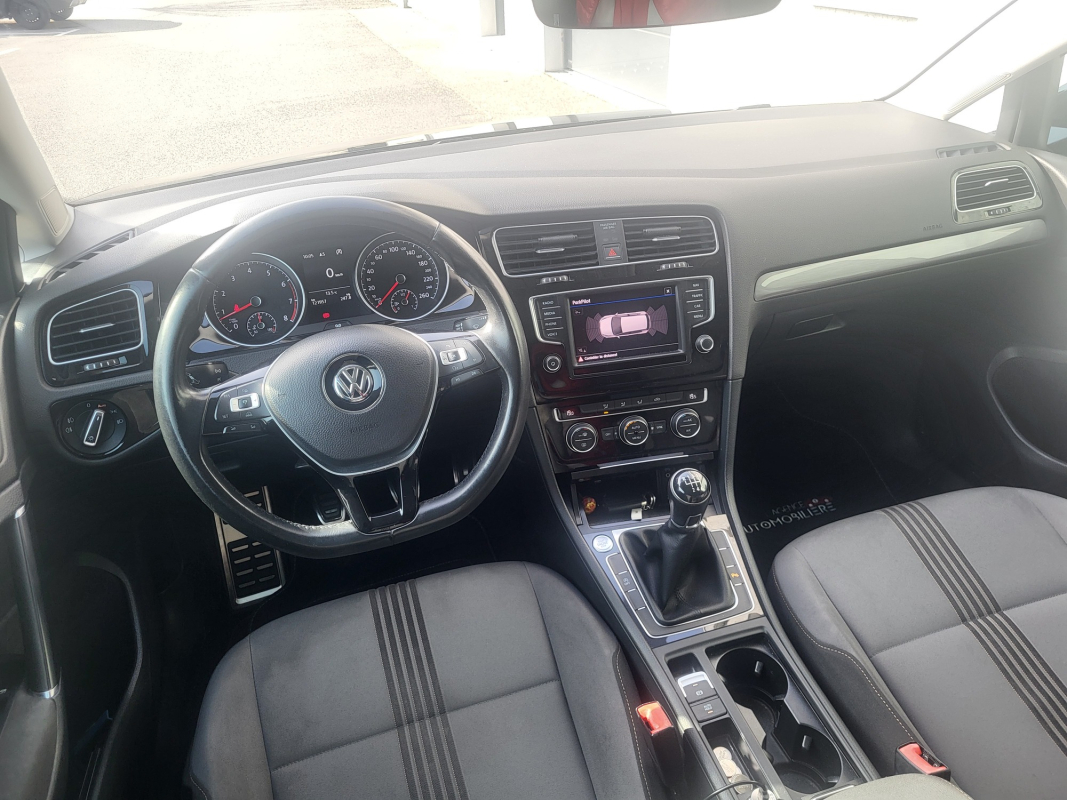 Volkswagen Golf — 10