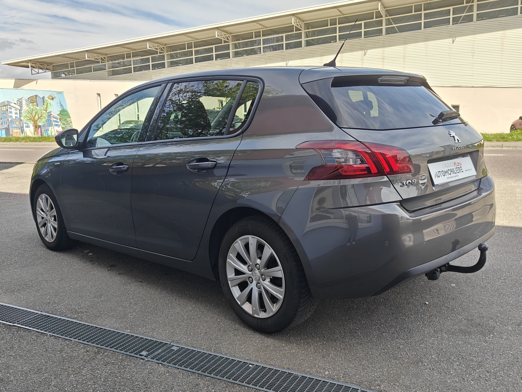 Peugeot 308 — 5