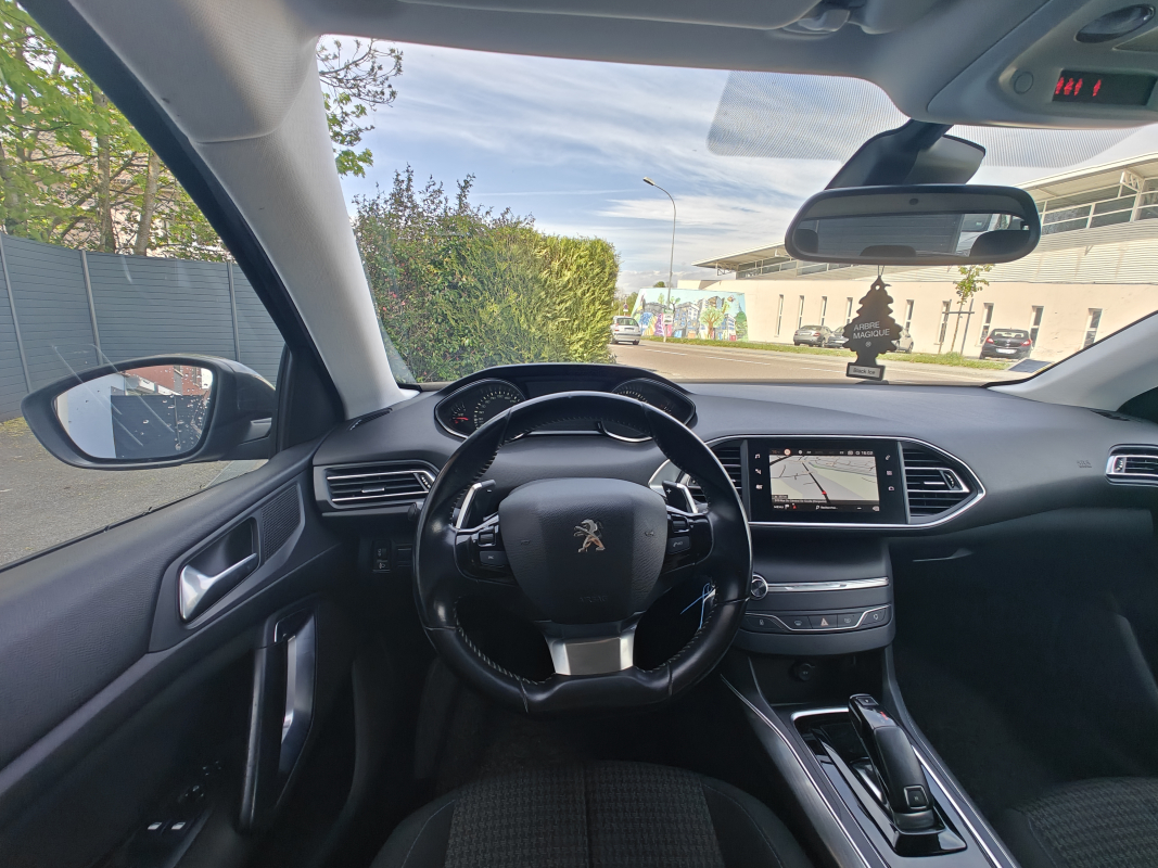 Peugeot 308 — 18