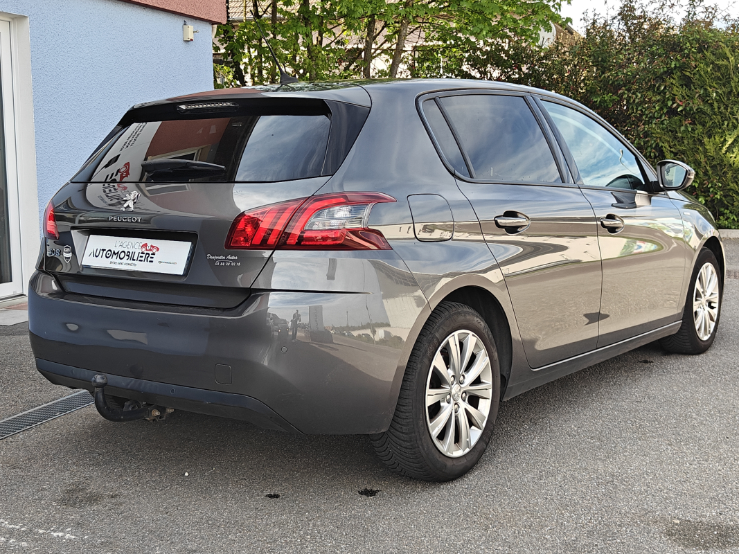 Peugeot 308 — 7