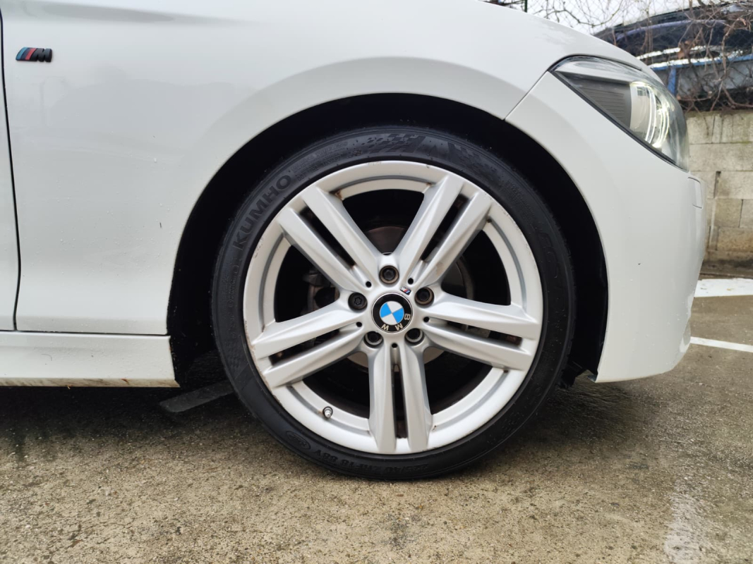 Bmw Série 1 — 25