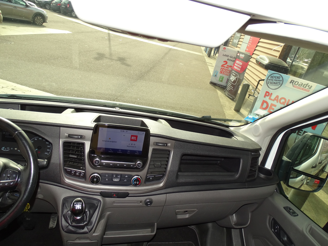 Ford Transit — 16