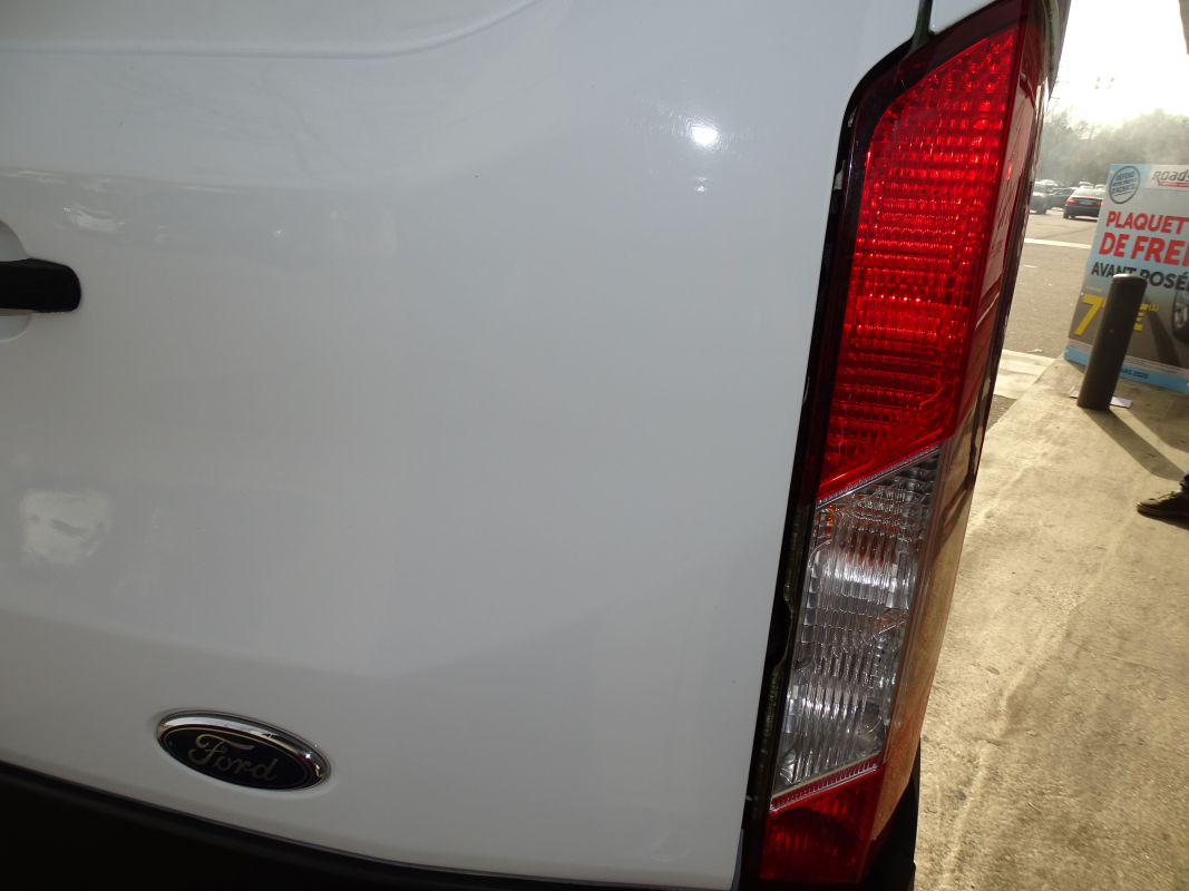 Ford Transit — 32