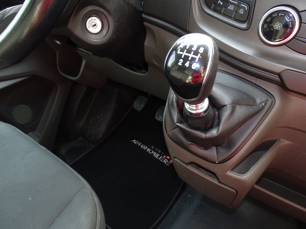 Ford Transit — 27