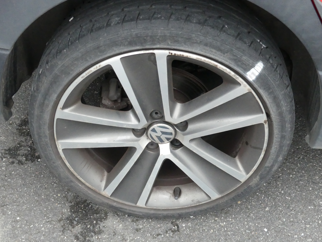 Volkswagen Polo — 27