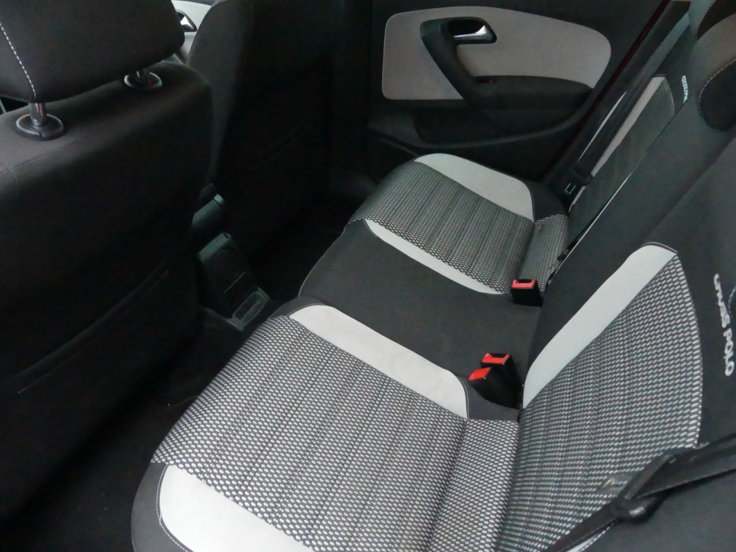 Volkswagen Polo — 11