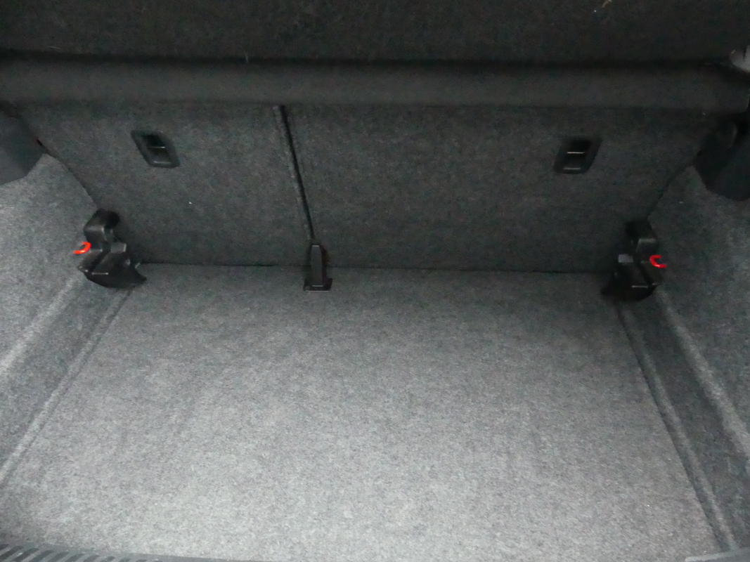 Volkswagen Polo — 12
